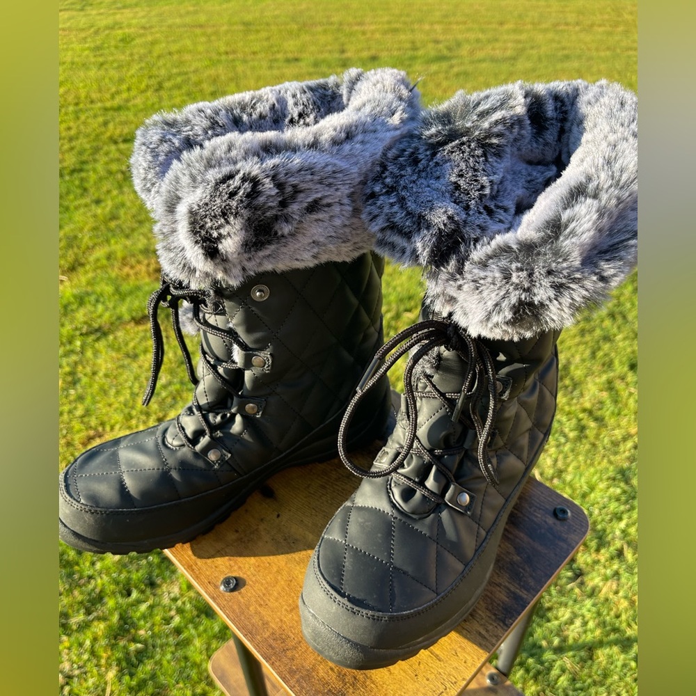 Snow boots women’s